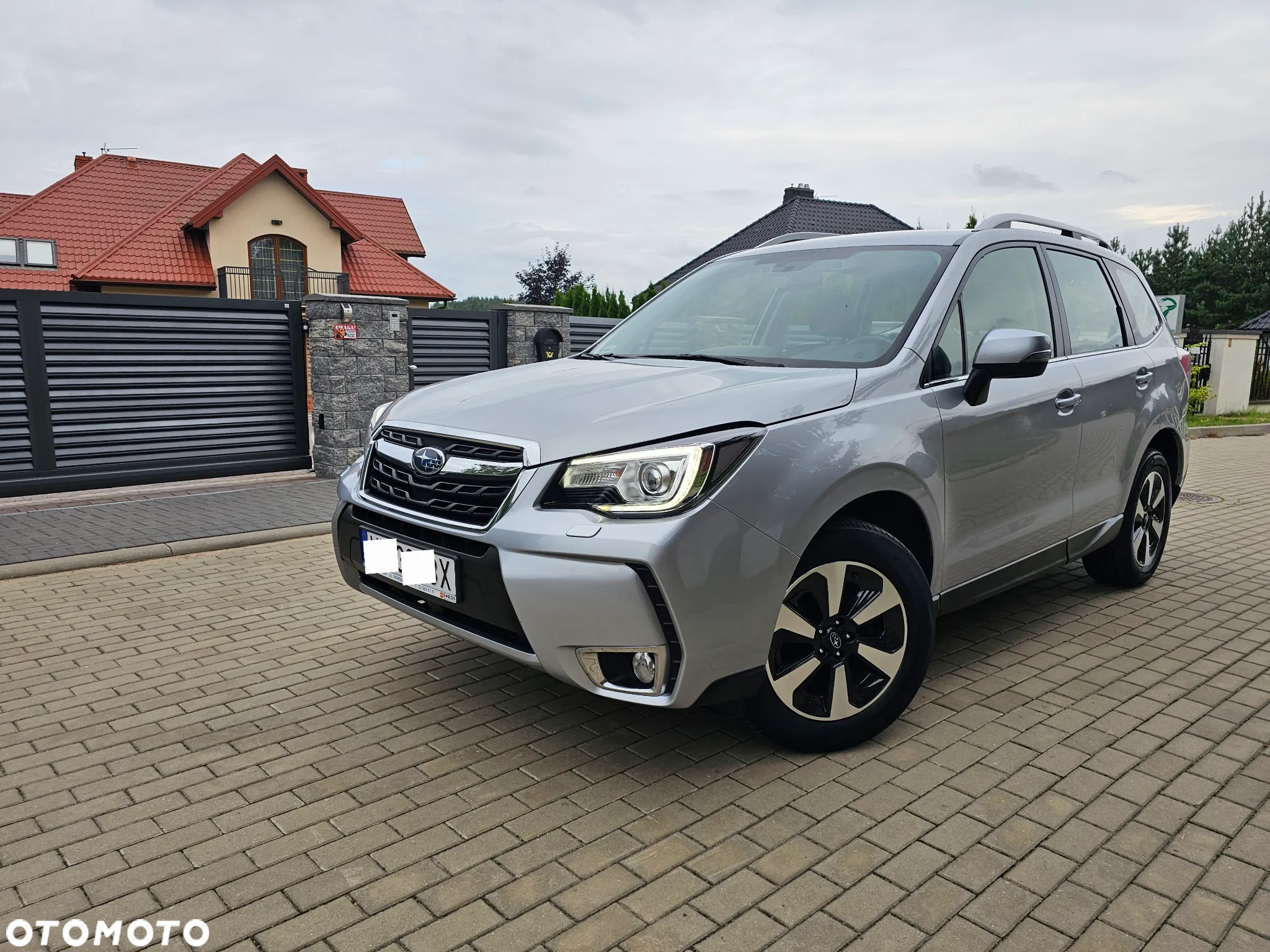 Subaru Forester 2.0 i Exclusive Lineartronic - 2