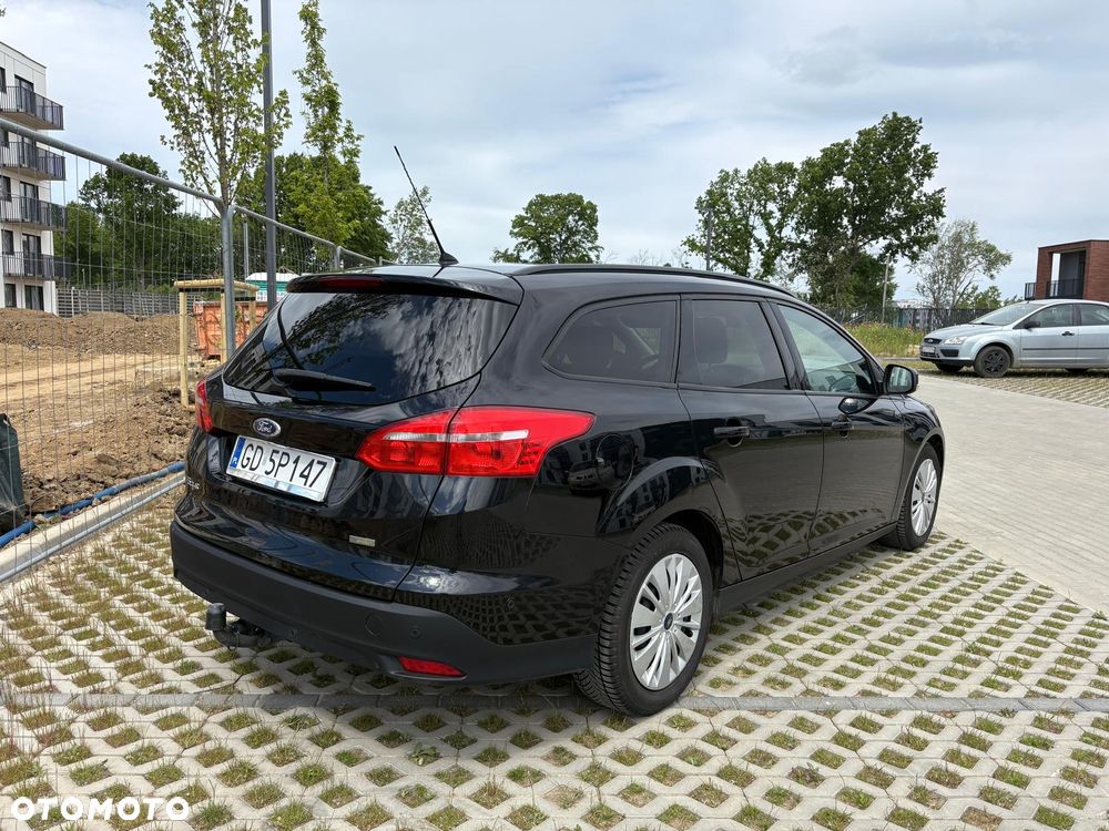 Ford Focus 1.0 EcoBoost Titanium ASS - 4