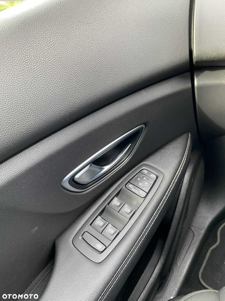 Renault Grand Scenic - 19