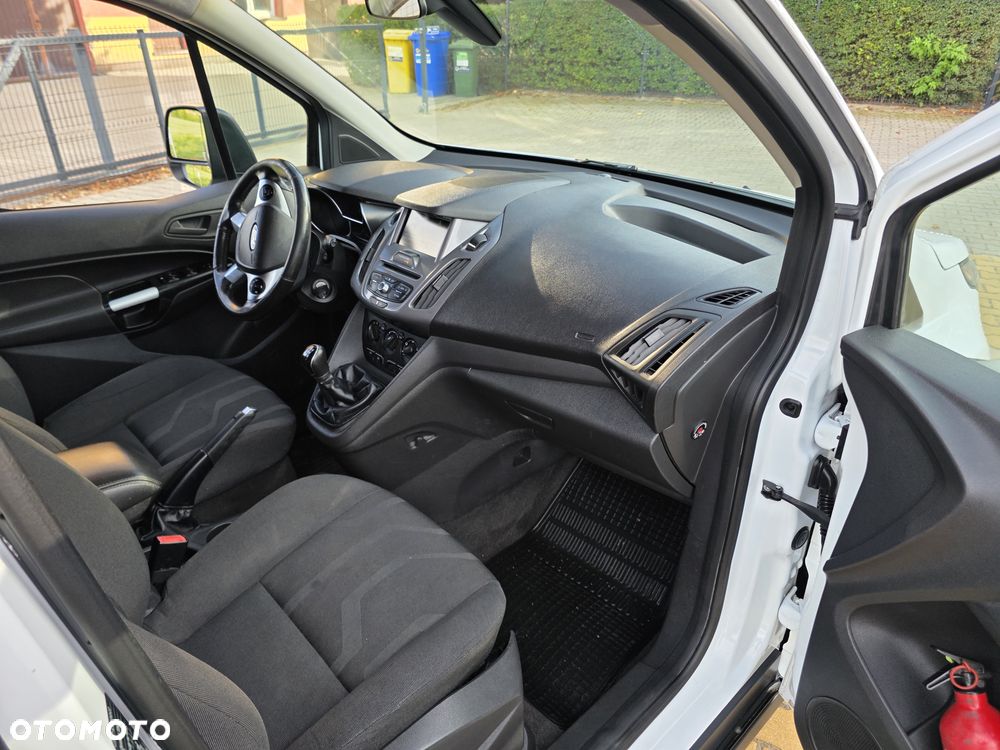 Ford Tourneo Connect Grand - 13