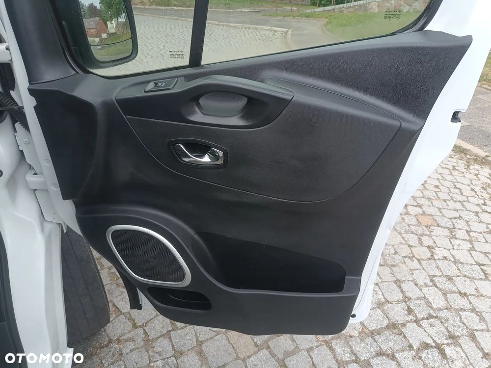 Opel Vivaro - 17