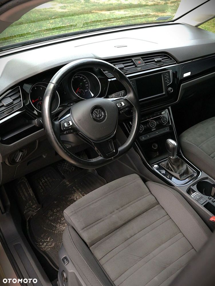Volkswagen Touran 1.8 TSI BMT Highline DSG - 20