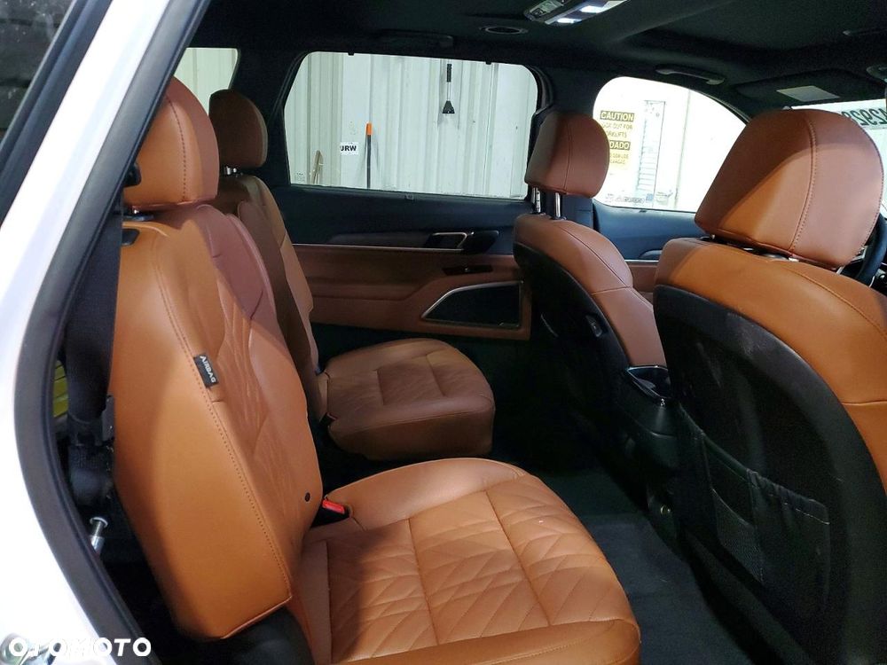 Kia Telluride - 12