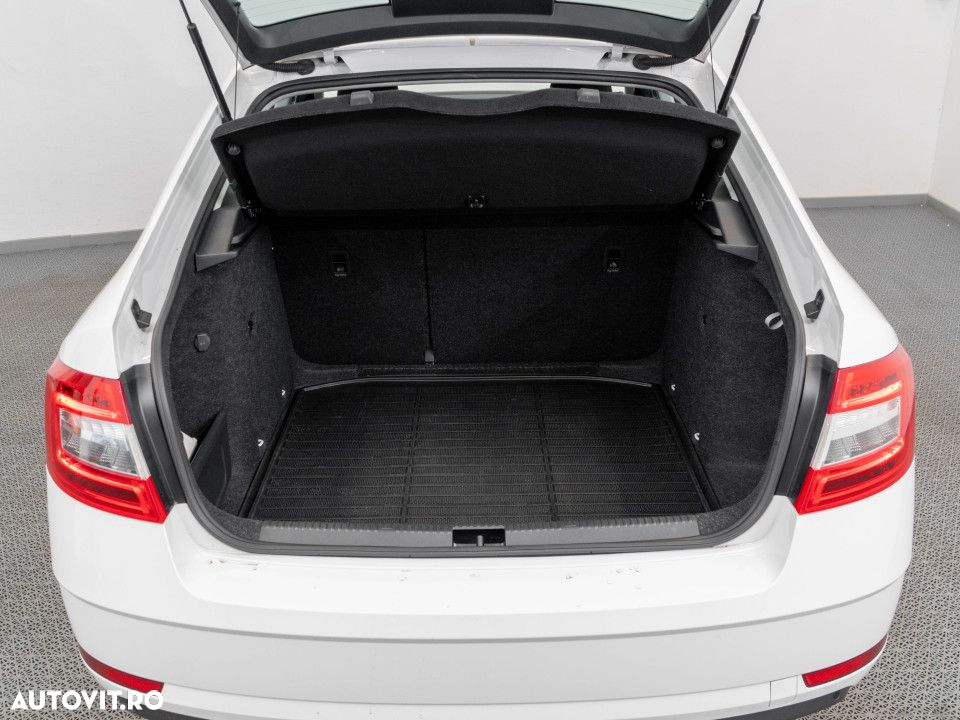 Skoda Octavia 1.0 TSI Ambition - 6