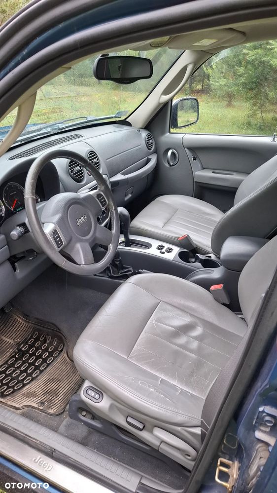 Jeep Liberty 3.7 4x4 - 4