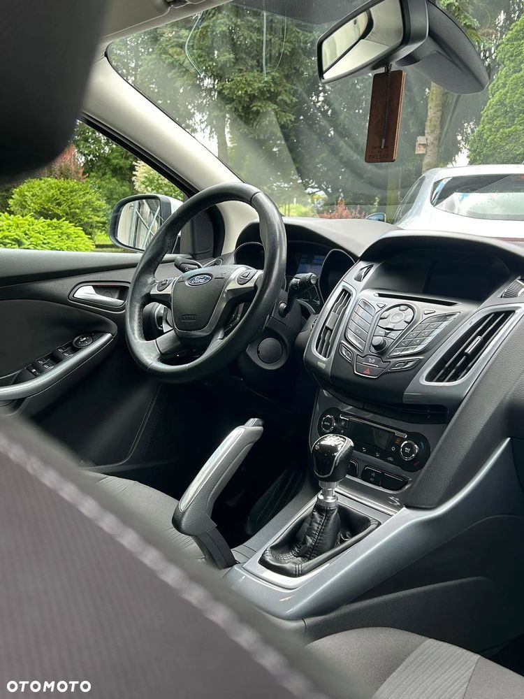 Ford Focus 1.6 TDCi DPF Titanium - 5