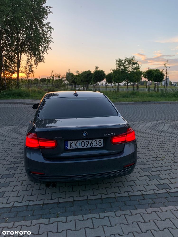 BMW Seria 3 330i GPF xDrive Sport Line Sport - 6