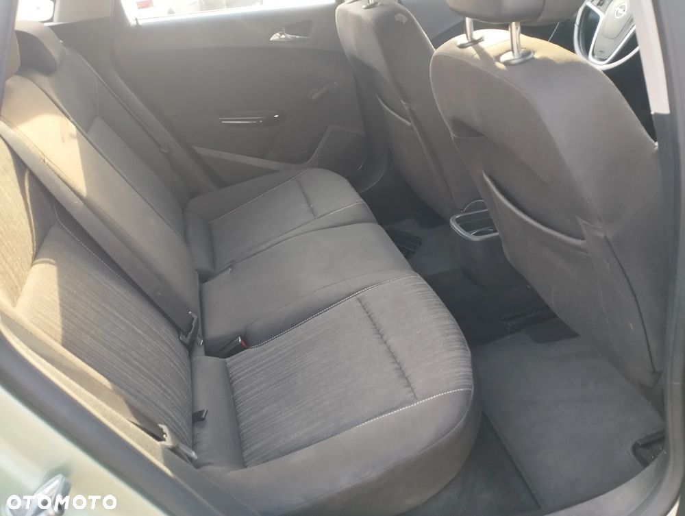 Opel Astra 1.4 Turbo - 8