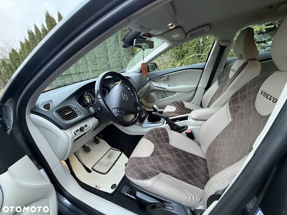 Volvo V40 - 2