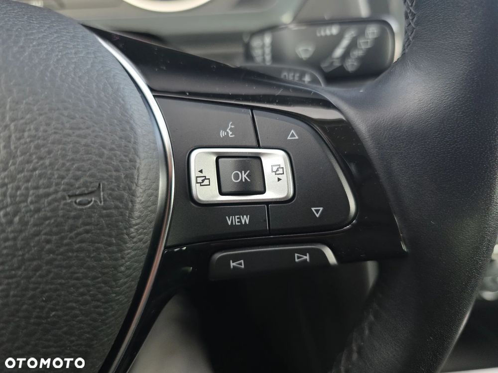 Volkswagen Tiguan - 28