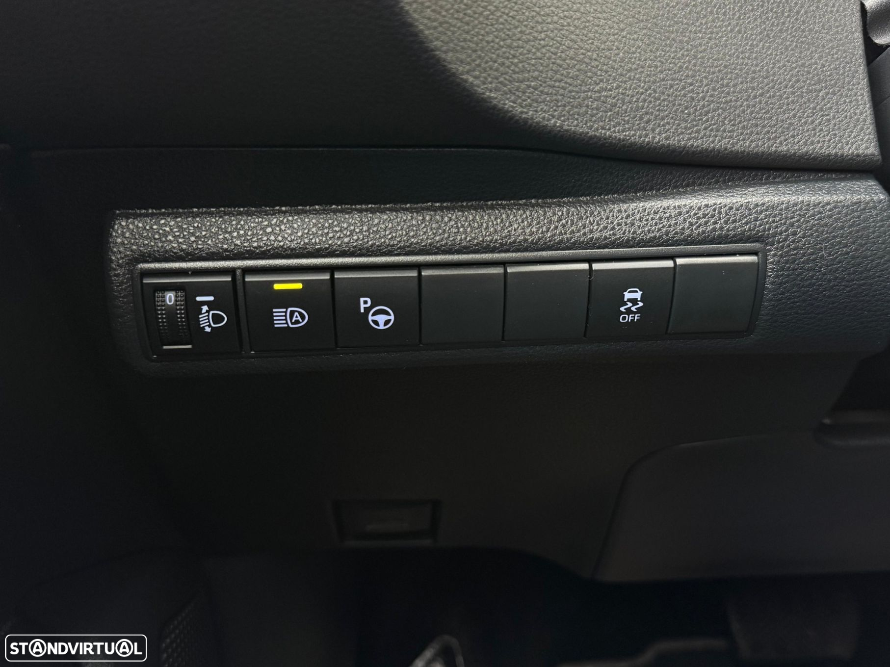 Toyota Corolla 1.8 Hybrid Active - 16
