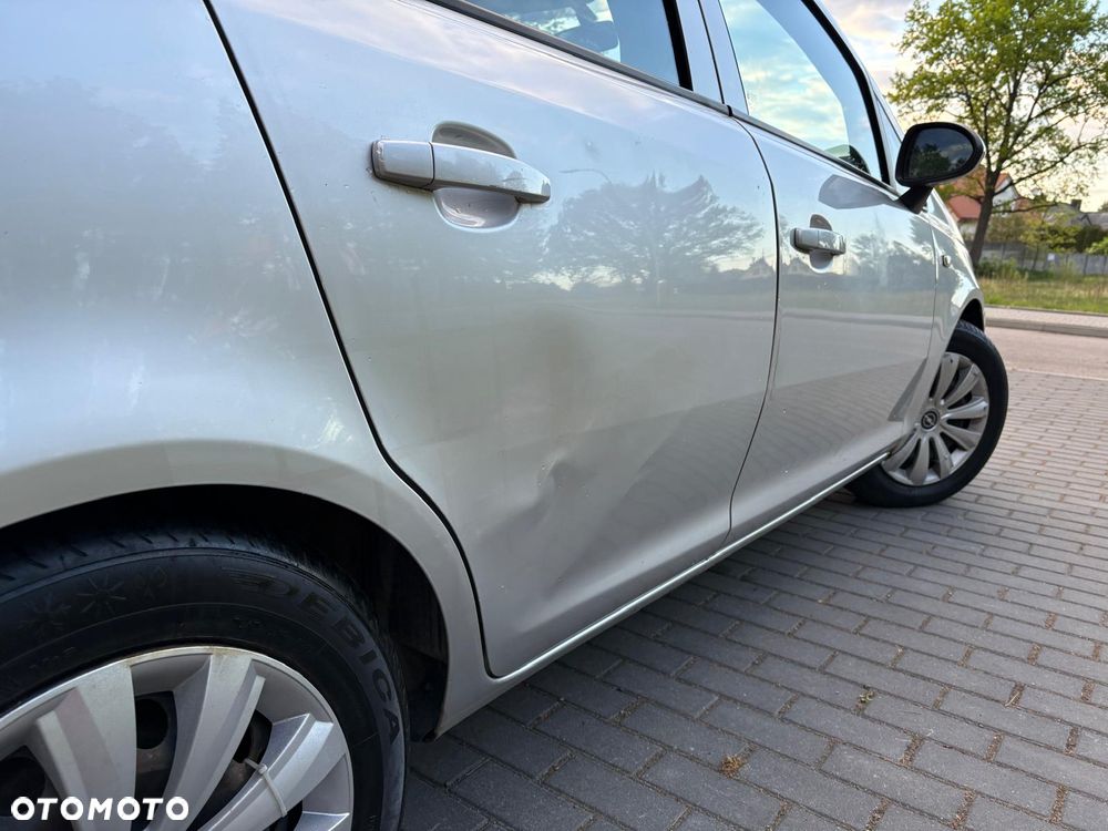 Opel Corsa 1.2 16V Cosmo - 8