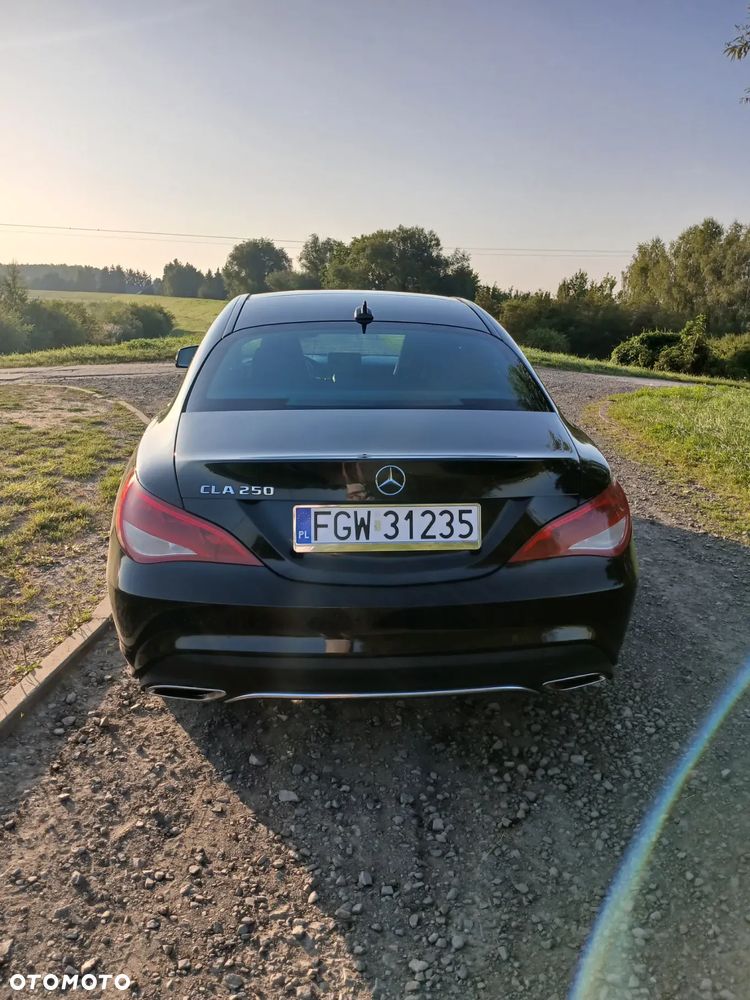 Mercedes-Benz CLA 250 7G-DCT - 2