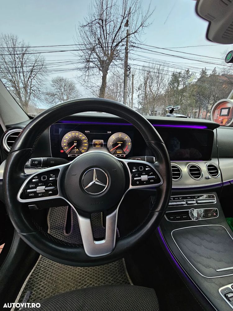 Mercedes-Benz E 220 d T-Modell Aut - 12