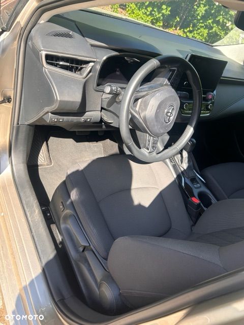Toyota Corolla - 10