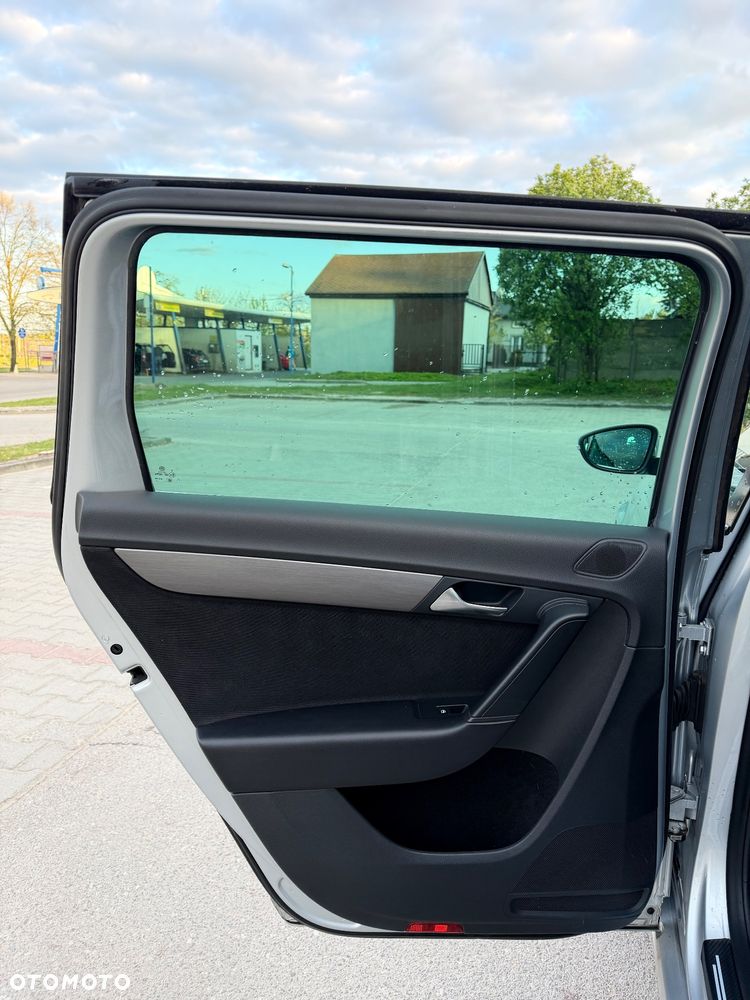 Volkswagen Passat 2.0 TDI BlueMotion Technology Highline - 13