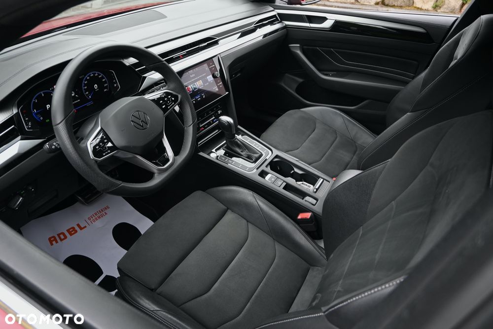 Volkswagen Arteon 2.0 TDI SCR DSG R-Line - 16
