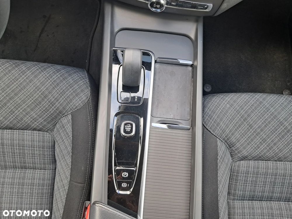 Volvo XC 60 B4 B Core - 25