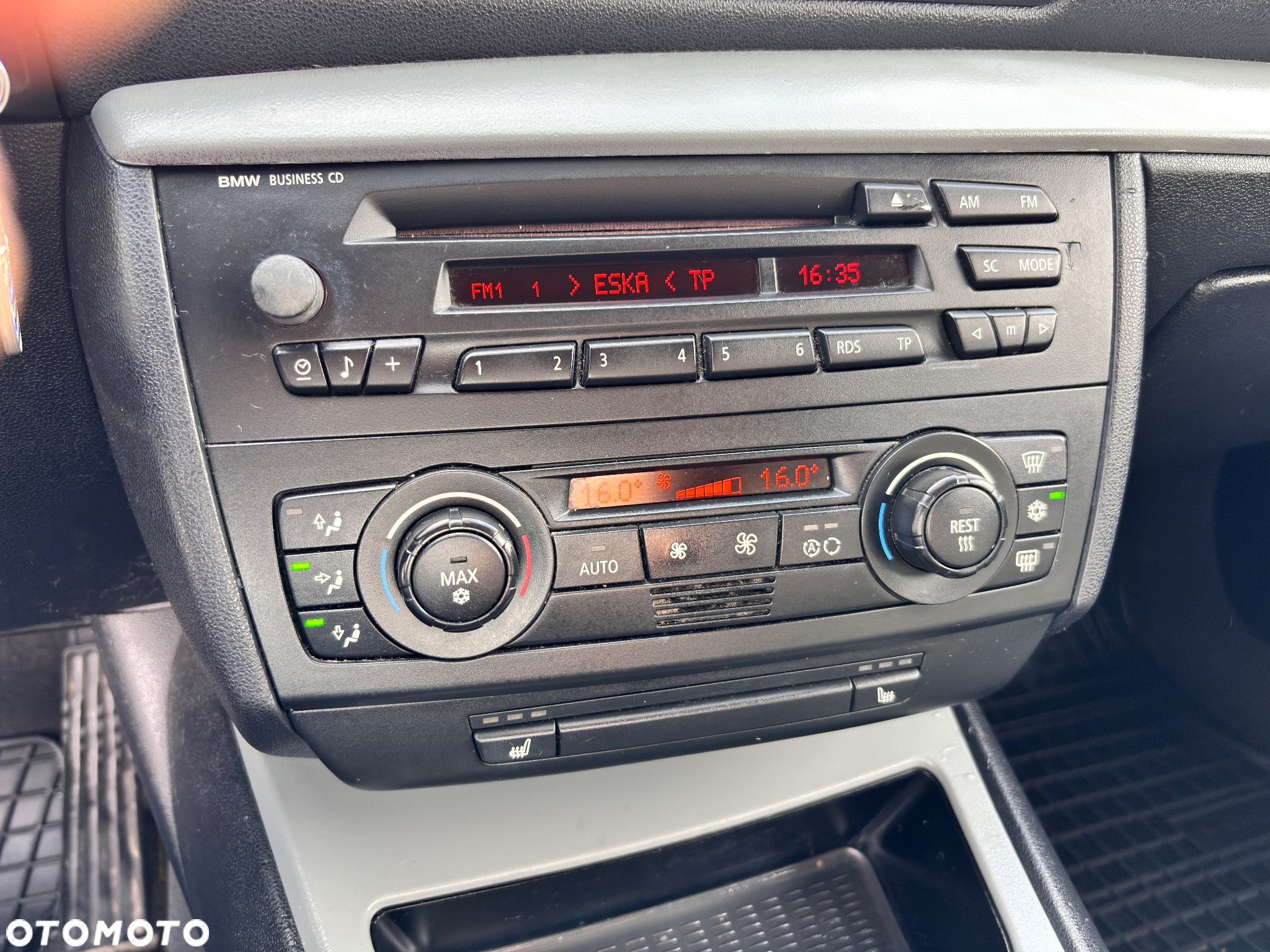 BMW Seria 1 118i - 9