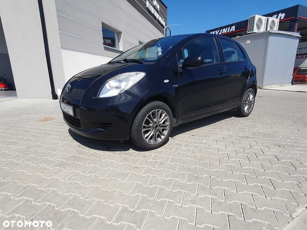 Toyota Yaris - 2