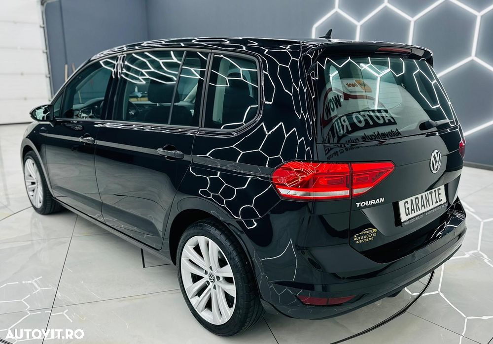 Volkswagen Touran 1.6 TDI SCR (BlueMotion Technology) DSG Trendline - 4