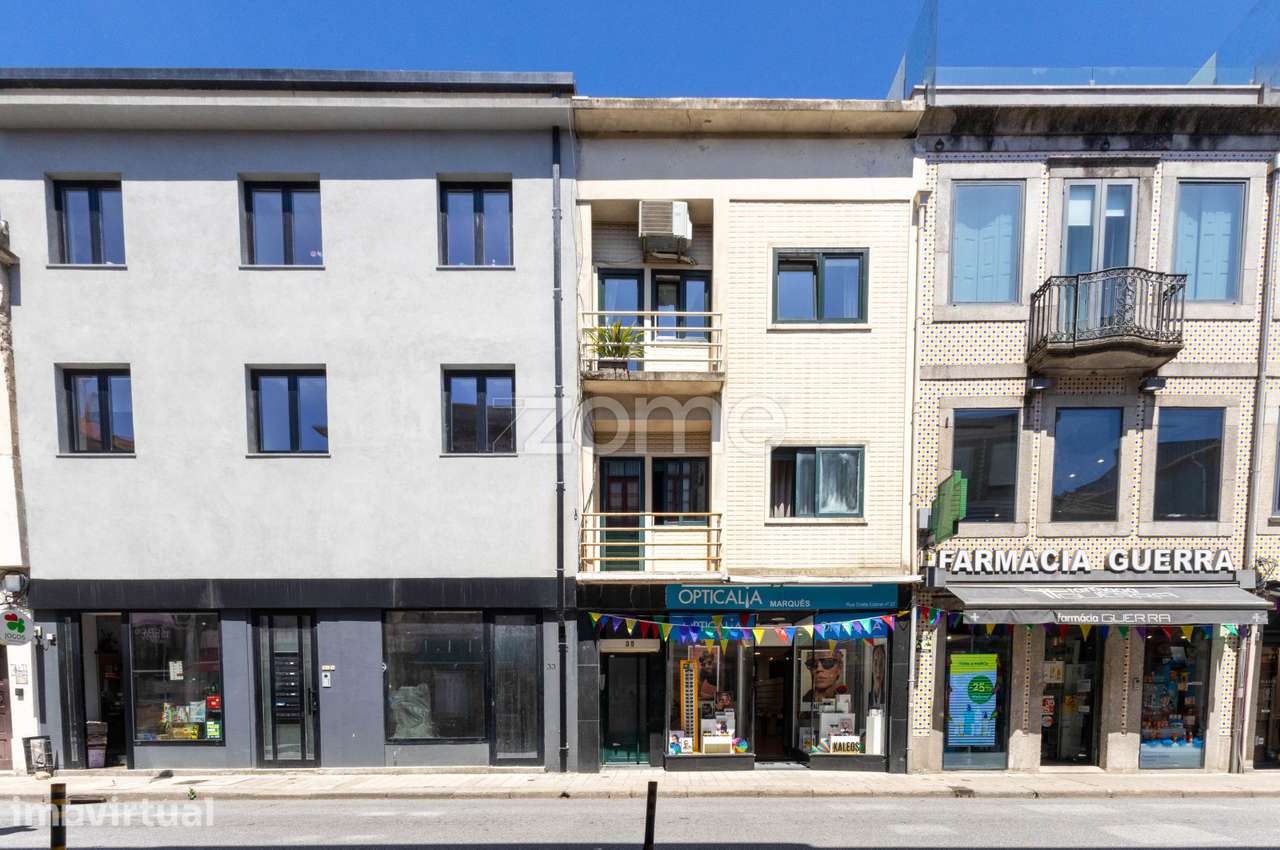 Apartamento T2+1 Renovado, ao Marquês, Porto - Grande imagem: 2/26
