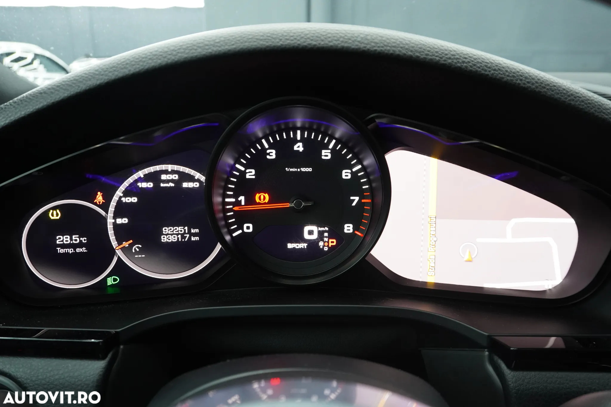 Porsche Cayenne Coupe - 11
