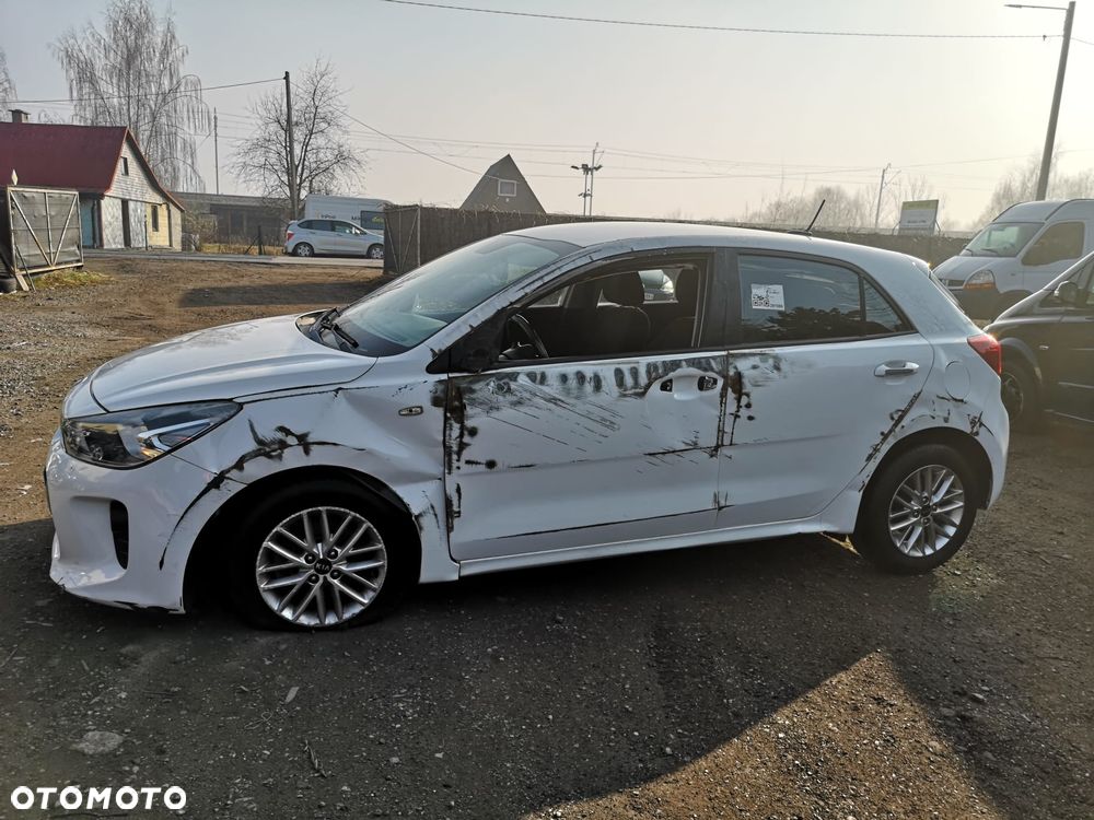 Kia Rio 1.4 crdi Business Line - 8