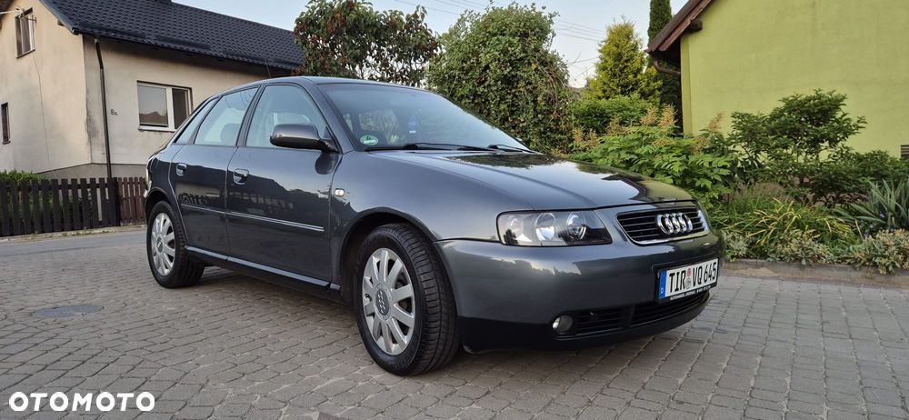 Audi A3 Sportback - 2