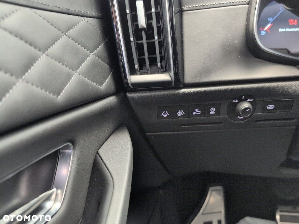 DS Automobiles DS 9 1.6 PureTech Rivoli + - 16