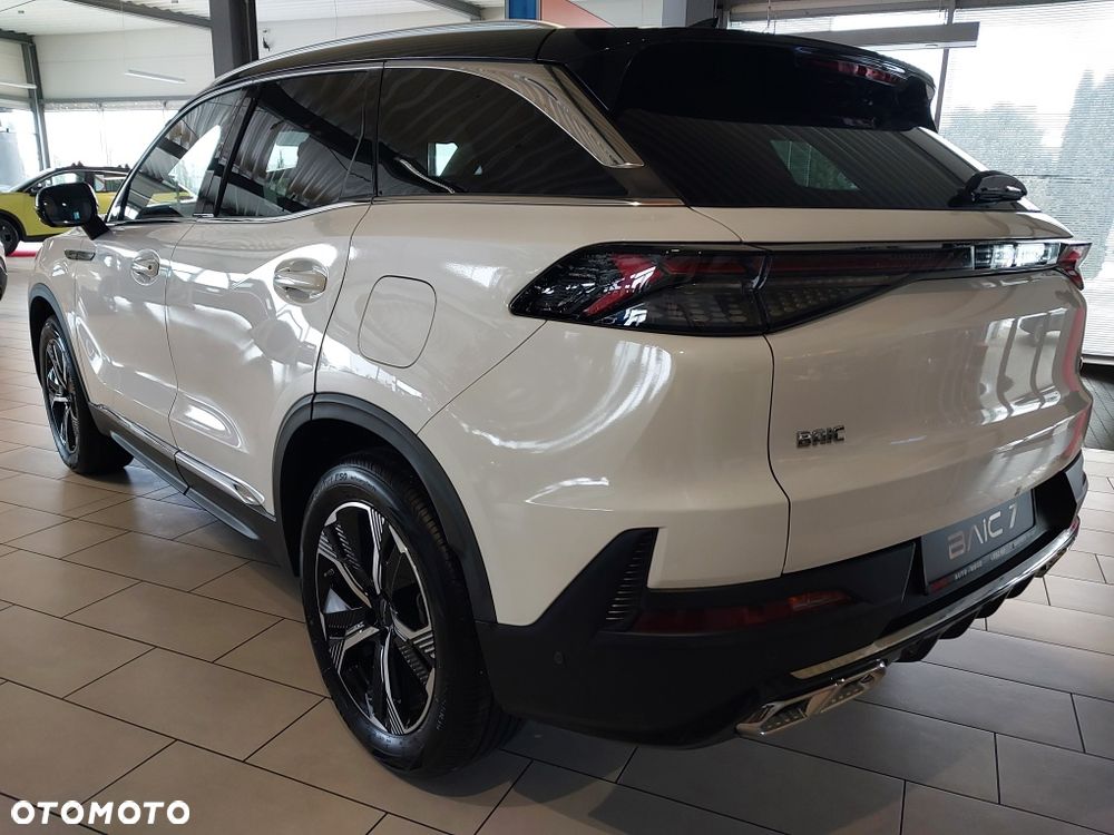 BAIC 7 1.5T Luxury Plus DCT - 7