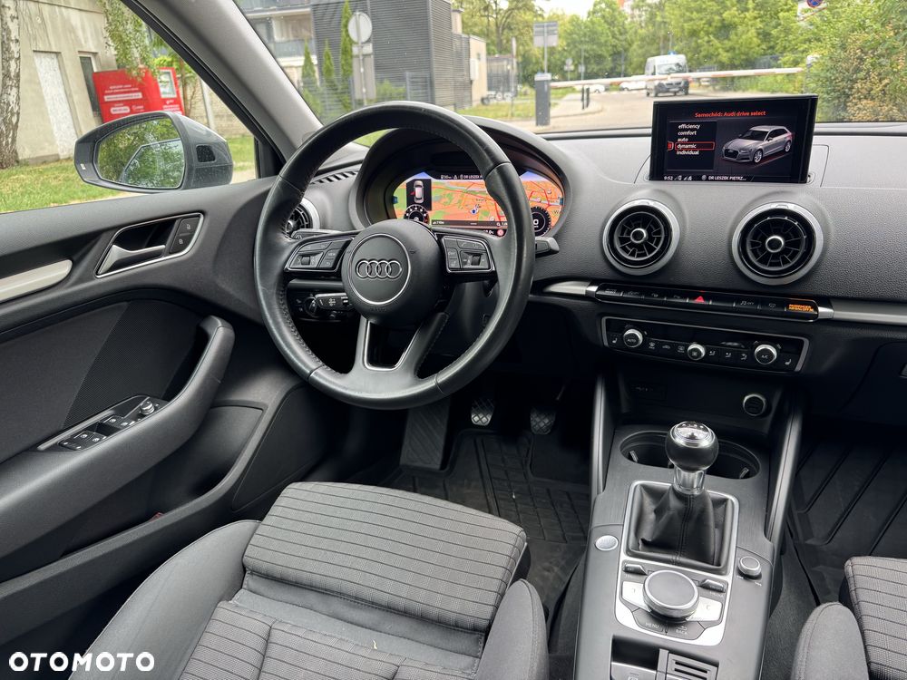 Audi A3 Sportback - 1