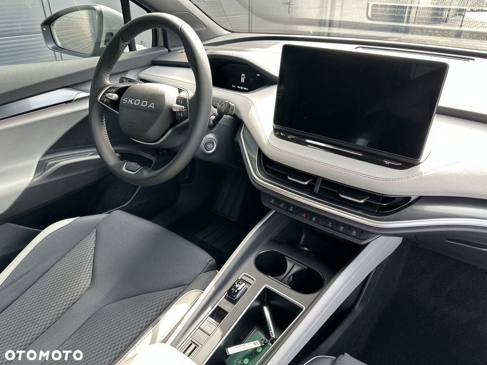 Skoda Elroq 61kWh Selection 60 - 21