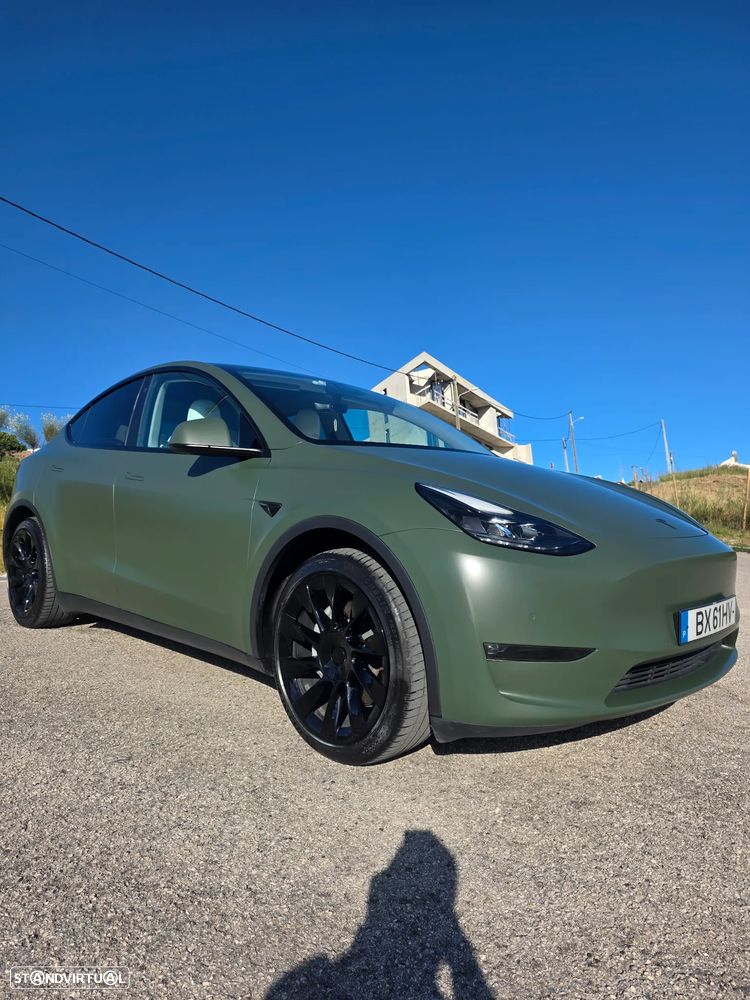 Tesla Model Y Long Range Dual Motor AWD - 8