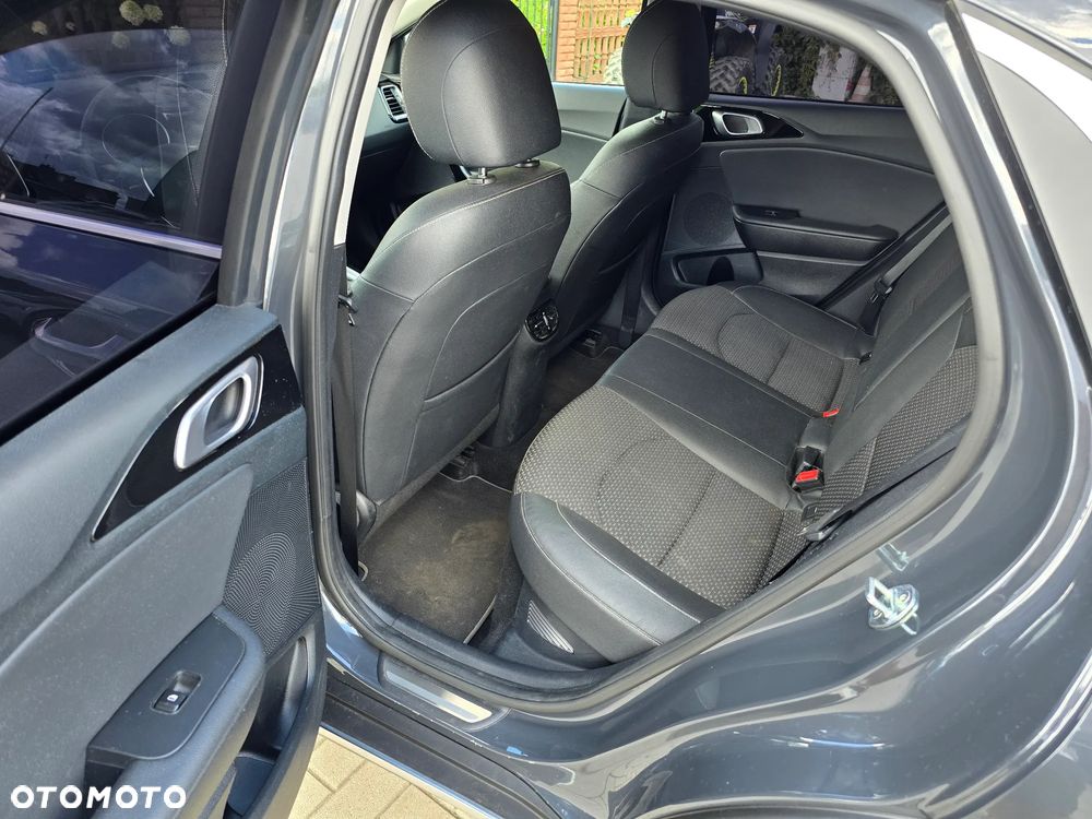 Kia XCeed - 9