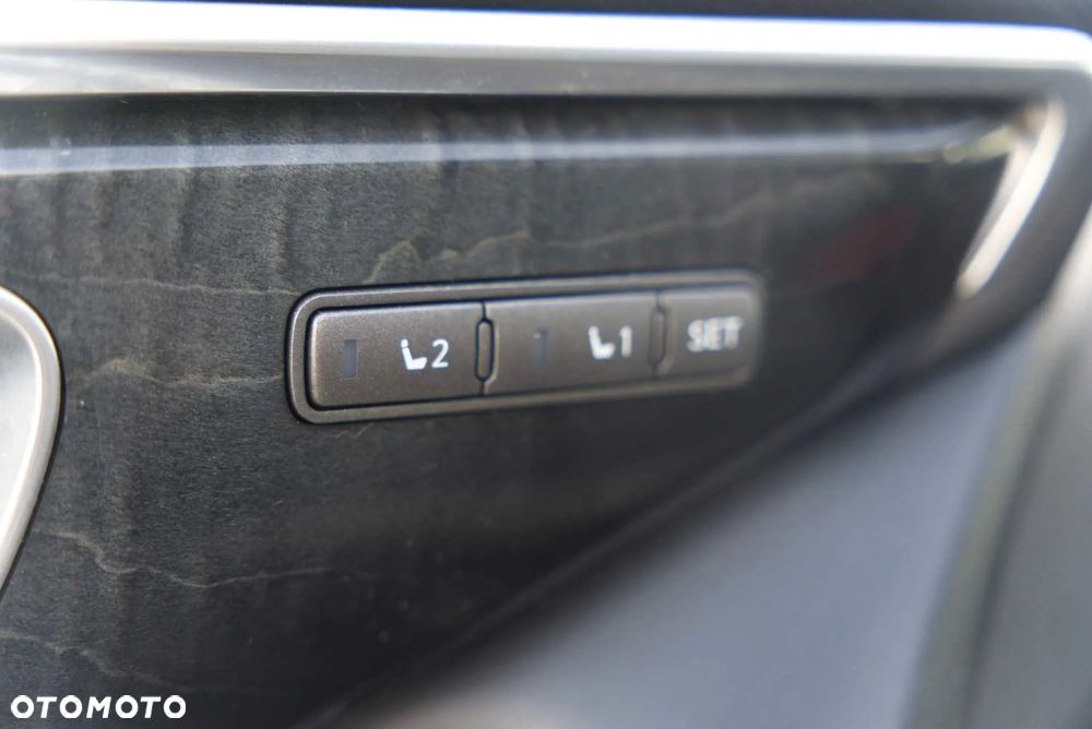 Infiniti Q60 2.0t Premium Tech - 17