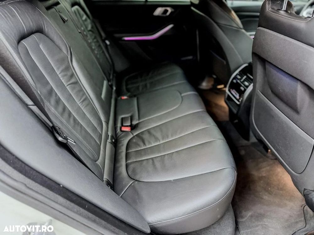 BMW X5 xDrive40i - 27