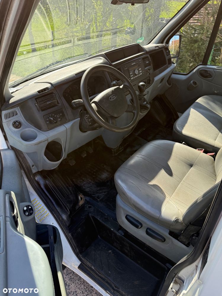 Ford Transit - 8