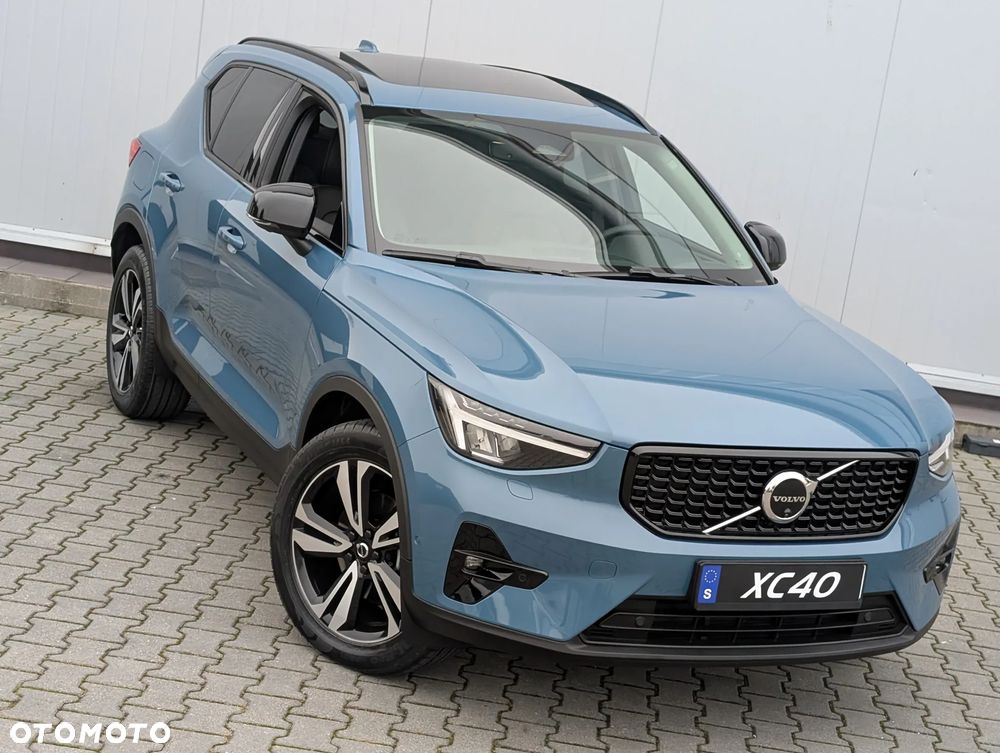 Volvo XC 40 B4 AWD Ultimate Dark - 15