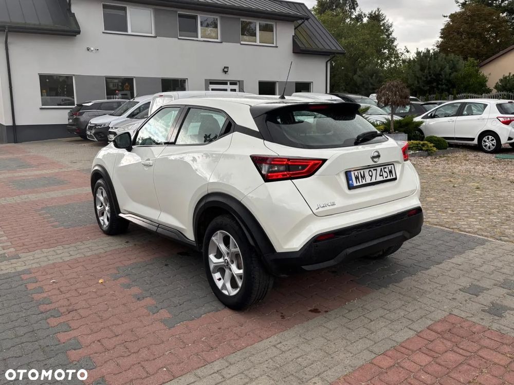 Nissan Juke 1.0 DIG-T N-Connecta - 10