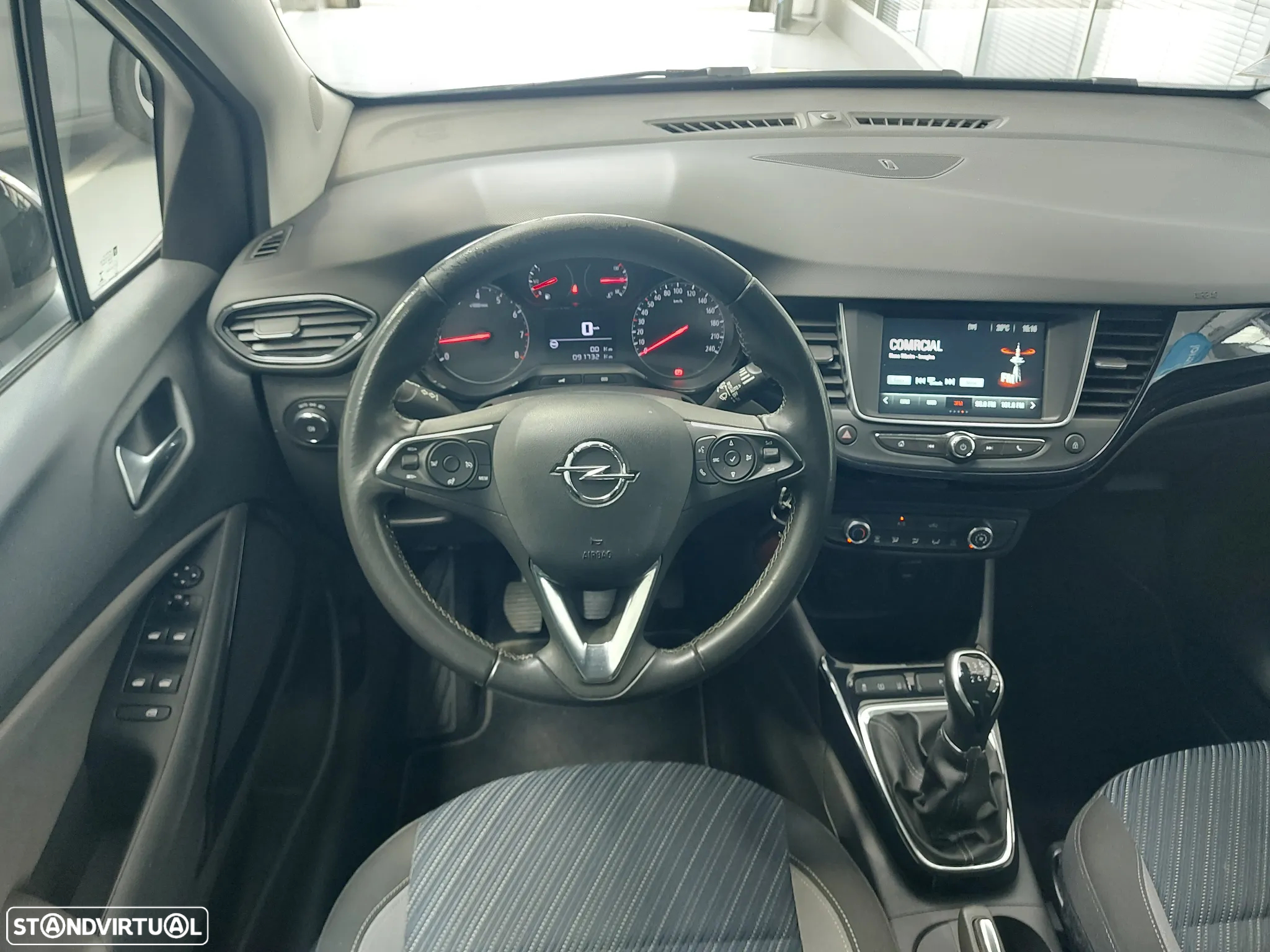 Opel Crossland X 1.2 120 Anos - 27