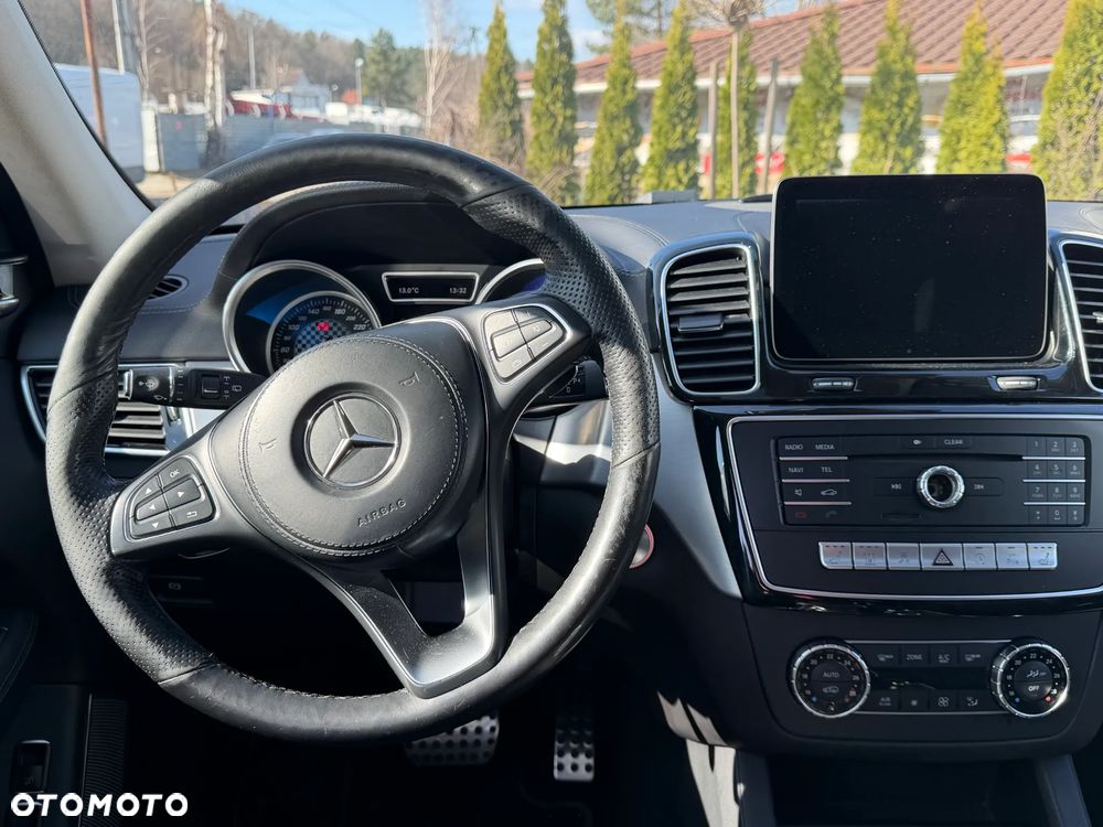 Mercedes-Benz GLS 350 d 4-Matic - 26