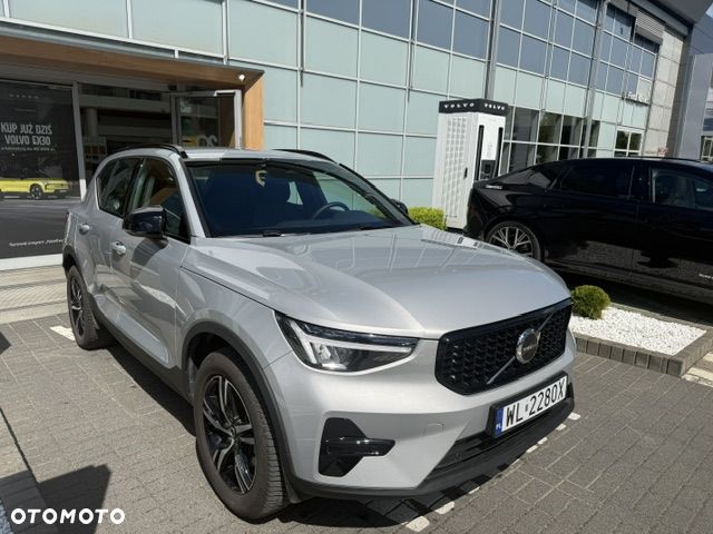 Volvo XC 40 B3 Plus Dark - 27