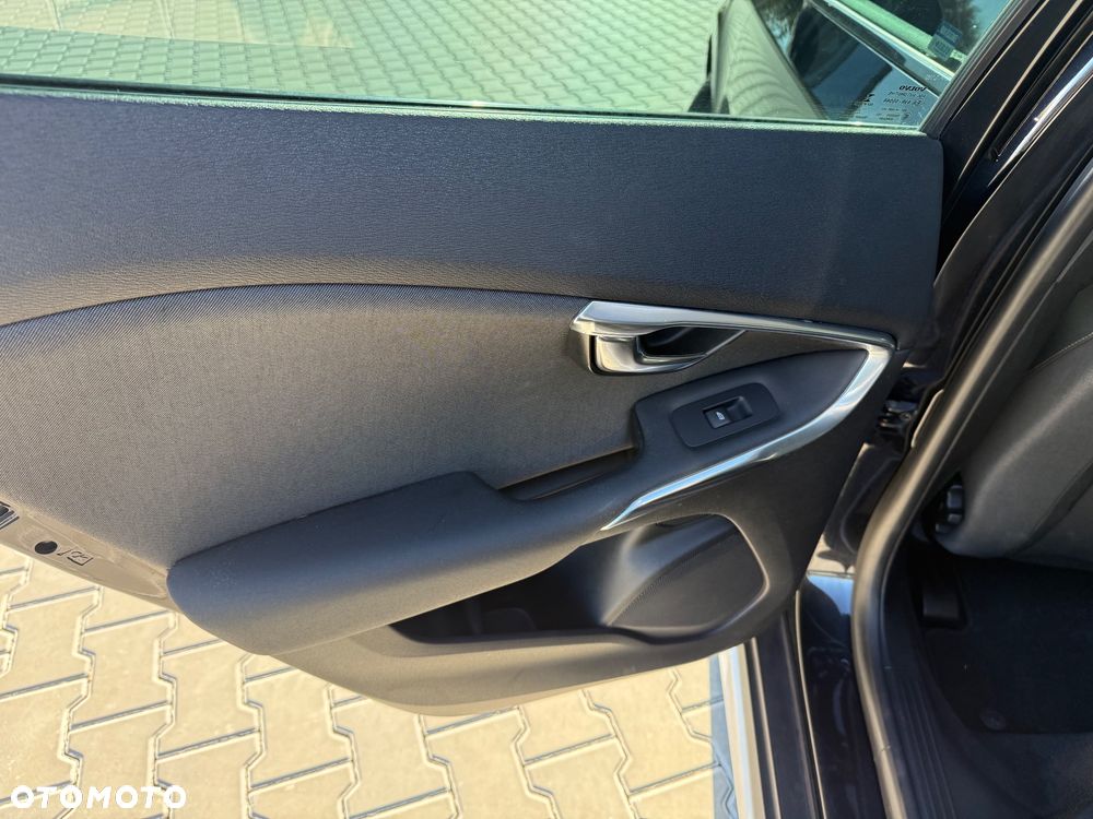 Volvo V40 - 15
