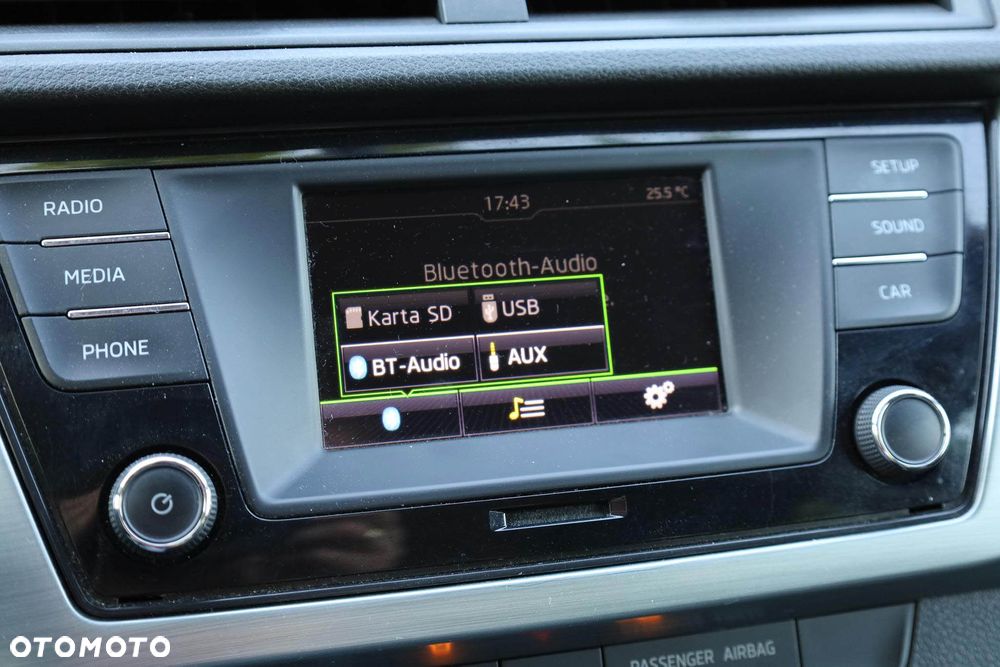 Skoda Fabia 1.0 Ambition - 17