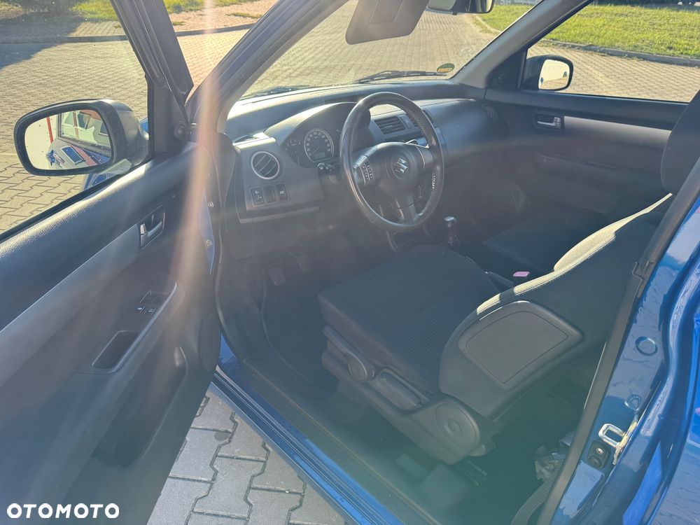 Suzuki Swift 1.3 GC - 9