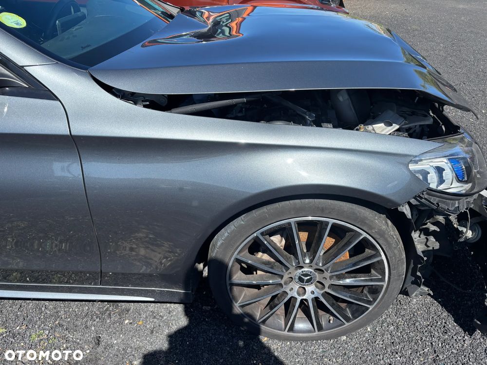 Mercedes C klasa w205 kod lak 992 błotnik przod przedni prawy - 1