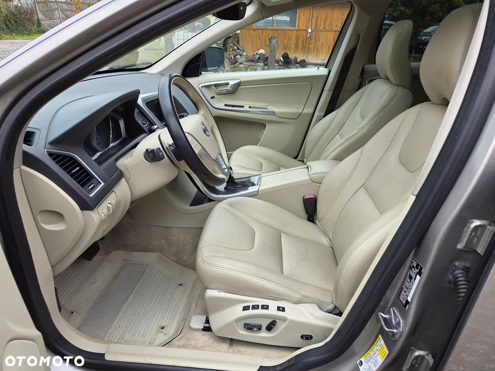 Volvo XC 60 T6 AWD Summum - 5