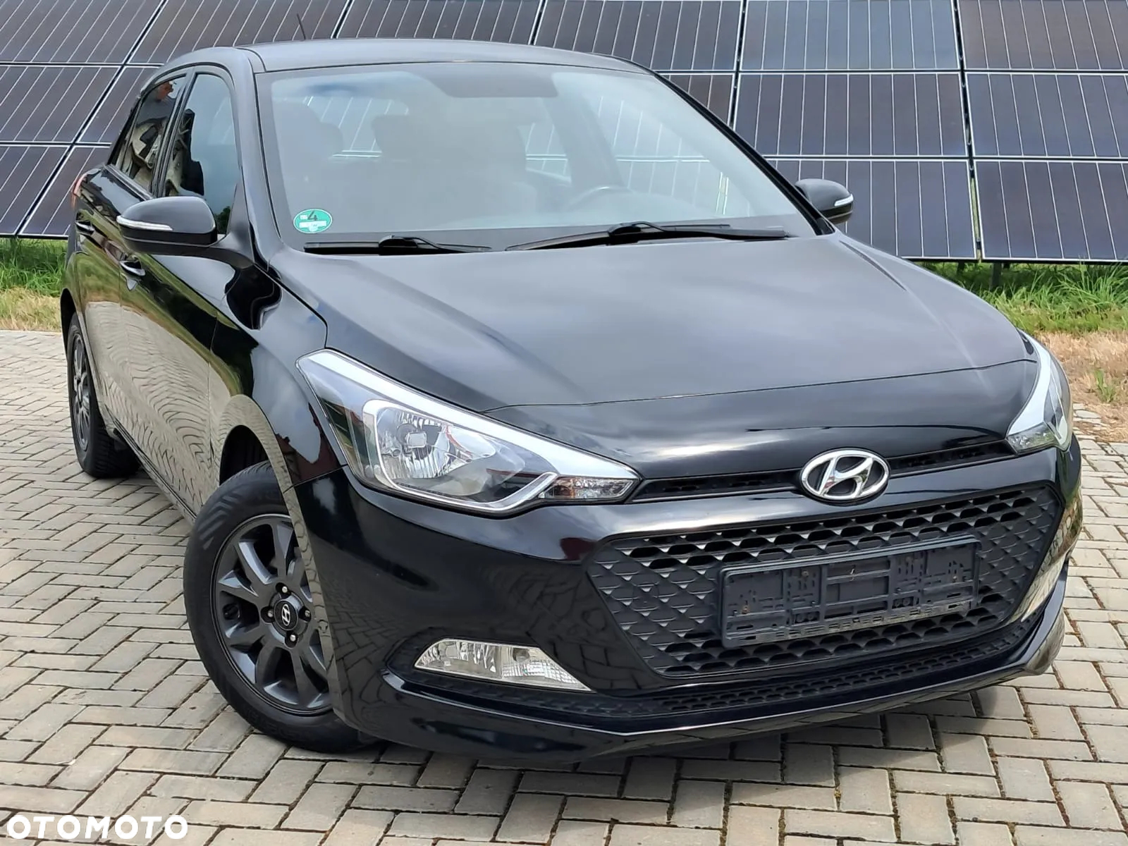 Hyundai i20 blue 1.2 YES - 10