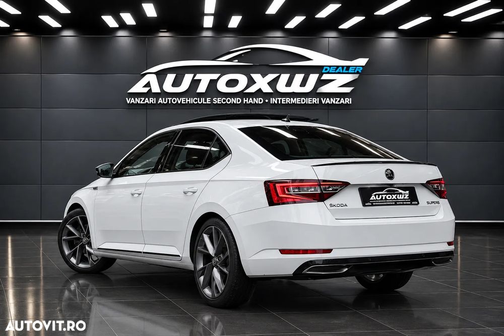 Skoda Superb 2.0 TDI DSG Sportline - 3